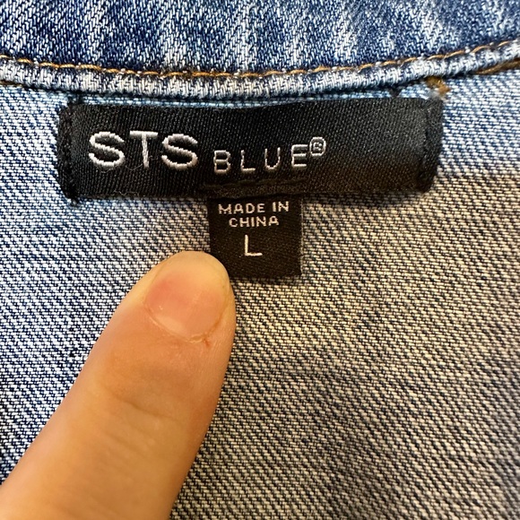 STS BLUE Distressed Denim Jacket - Picture 2 of 2